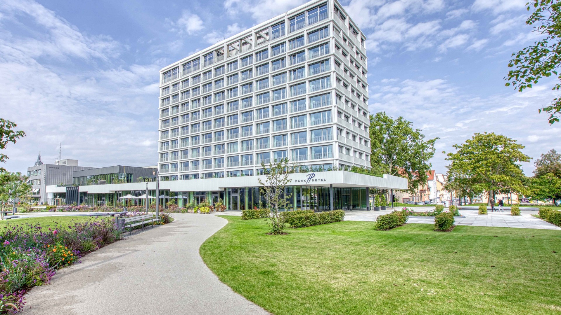 201001-parkhotel-aussen-QH5A5742_7---für-web